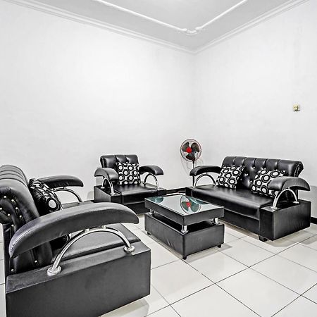 Oyo 91334 Permata Papua Guest House Pameungpeuk  Eksteriør billede